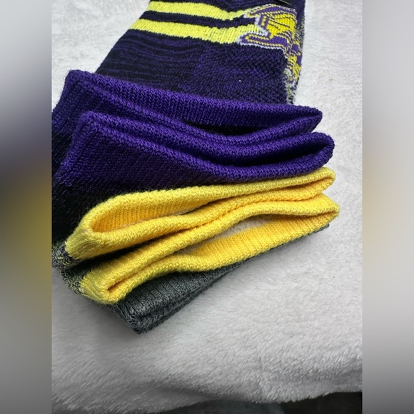 LA Lakers NBA Crew Socks 3 Pairs For Men's Shoe Size 6 - 12 New - Picture 4 of 7